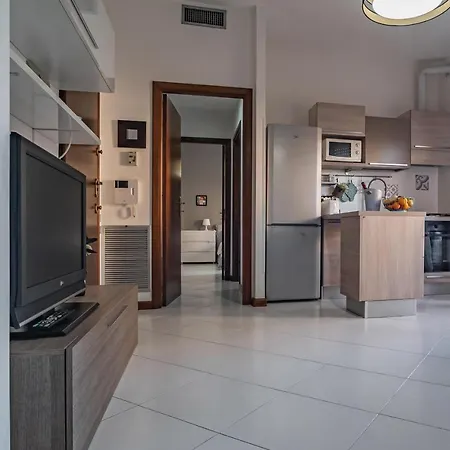 Modern With Private Parking! Daire Cagliari